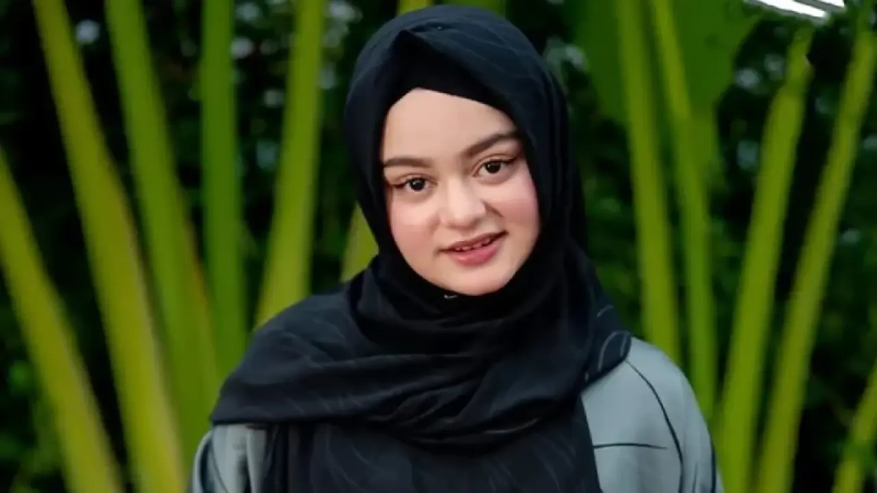 আল্লাহর কাছে ক্ষমা চাইলেন লুবাবা