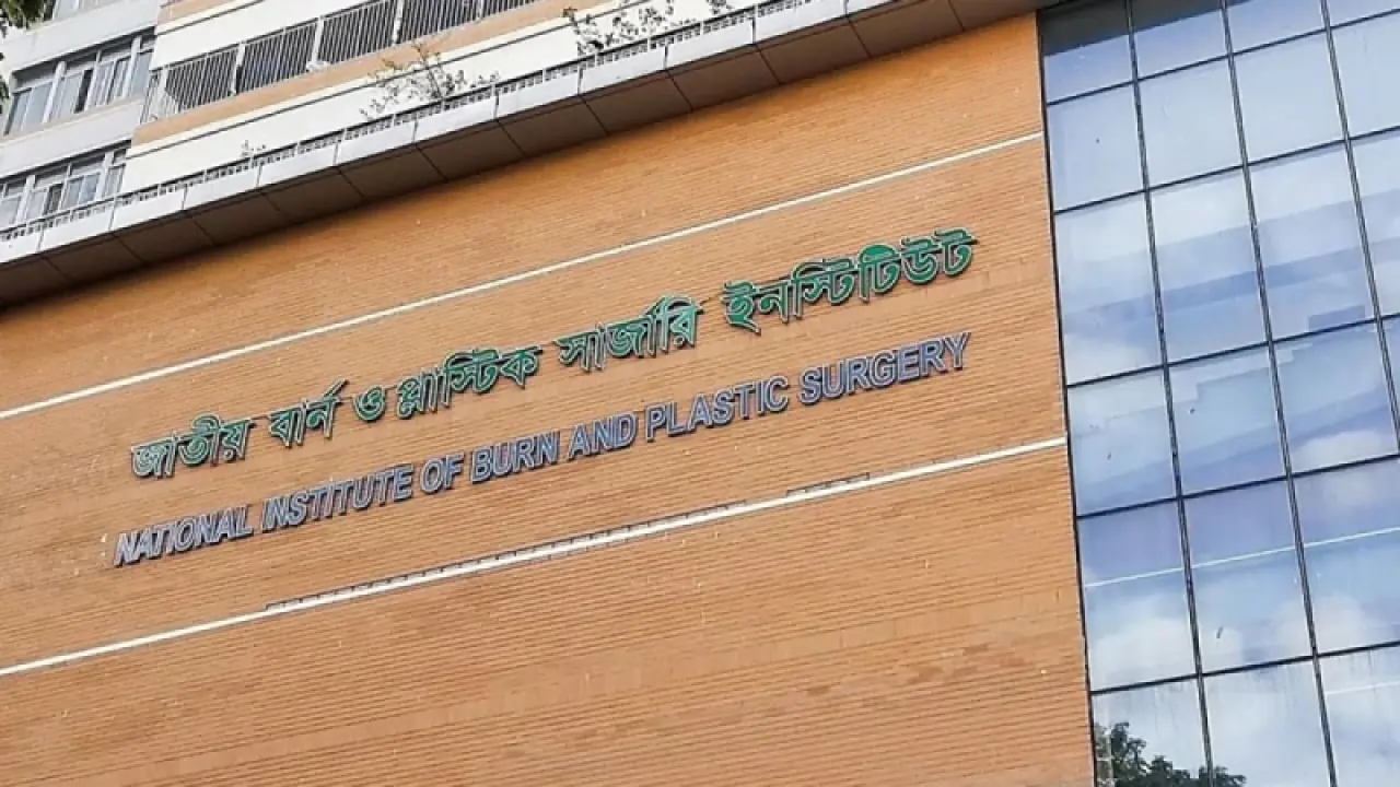 চট্টগ্রামে গ্যাস বিস্ফোরণে নিহতের সংখ্যা বেড়ে ৫