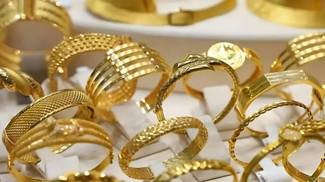 দেশে আজ কত দামে বিক্রি হচ্ছে স্বর্ণ