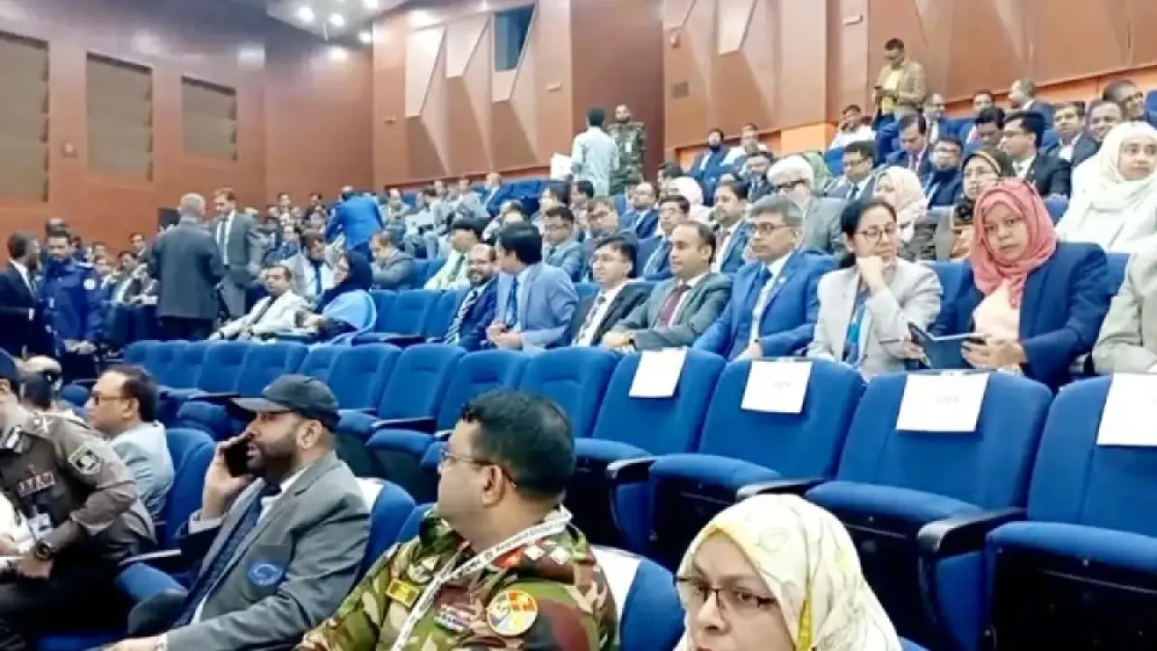 ডিসি-এসপিদের সঙ্গে বৈঠকে ইসি