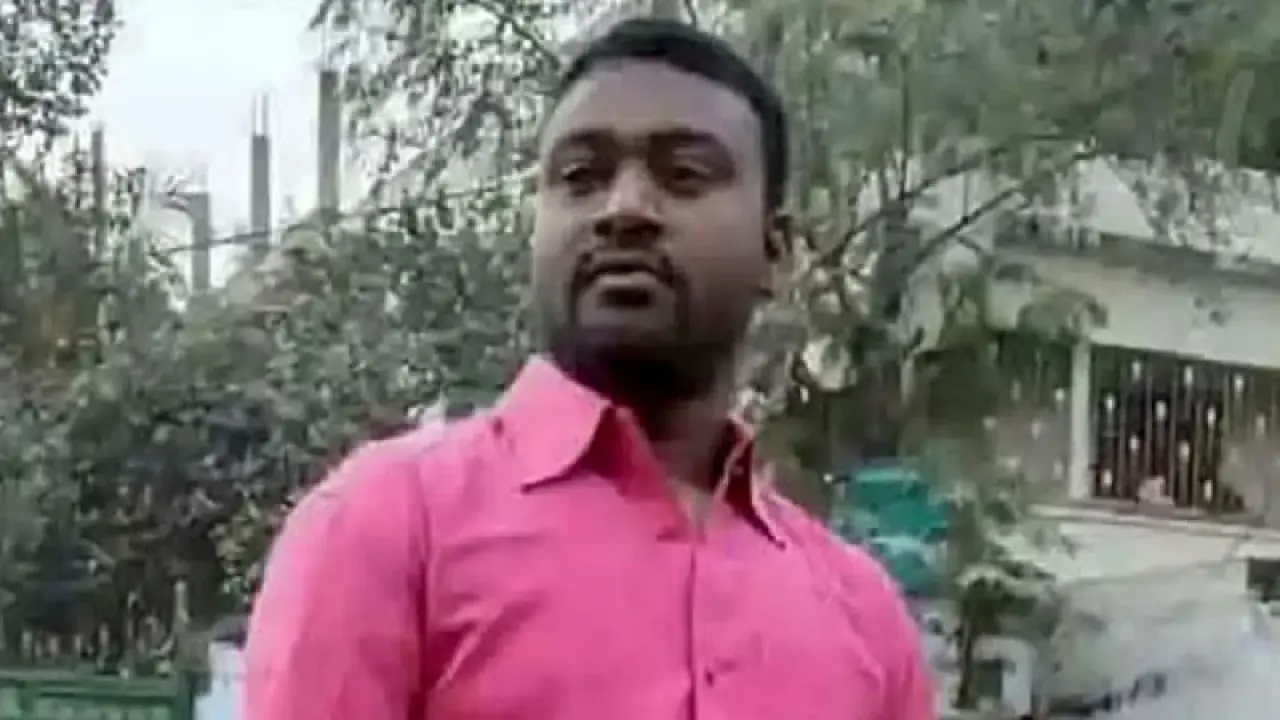 খুলনায় তাঁতী দল নেতাকে কুপিয়ে হত্যা