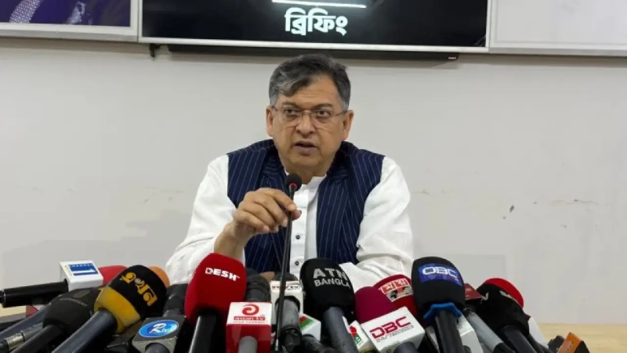 ক্ষমা চাওয়ার আহ্বানকে স্বাগত জানাই: সালাহউদ্দিন আহমদ ক্ষমা চাওয়ার আহ্বানকে স্বাগত জানাই: সালাহউদ্দিন আহমদ