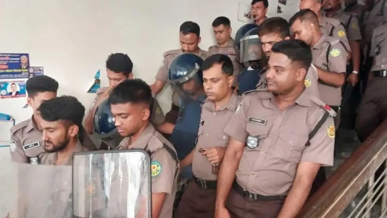 সিকেডি হাসপাতালে চাঁদাবাজির ঘটনায় চার আসামি রিমান্ডে