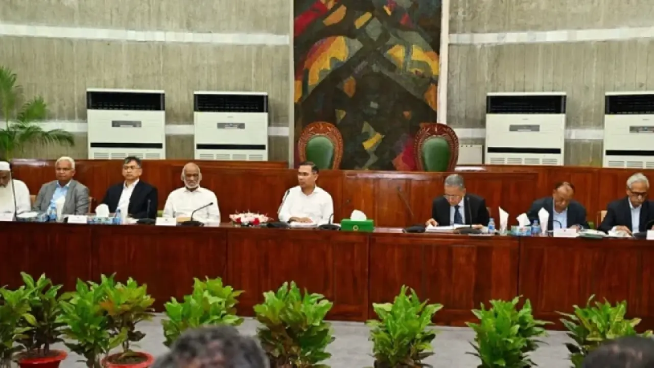 সৌর বিদ্যুতের যন্ত্রপাতি আমদানিতে ৬ মাস কর ছাড়
