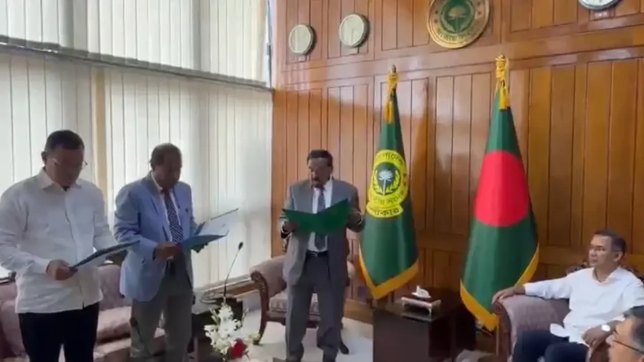 শপথ নিলেন বগুড়া-৬ ও শেরপুর-৩ আসনের নবনির্বাচিত ২ সংসদ সদস্য