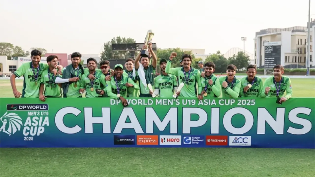 ভারতকে হারিয়ে চ্যাম্পিয়ন পাকিস্তান